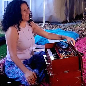 Evening with Noa playing the Harmonium