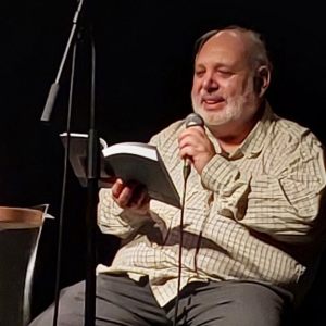 עופר עציון בבית היוצר השקת ספר וגליונות