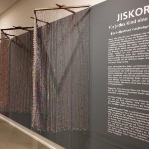25-02-02 Vernissage ‹Für jedes Kind eine Perle›
